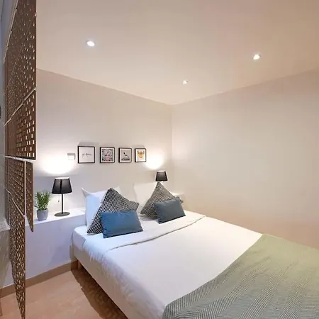 Large Two Floor, Updated On Charming St